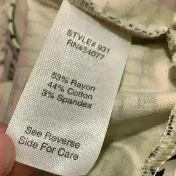 Cabi Womens Top Ivory Black #931 EUC - Picture 3 of 3